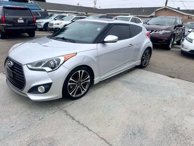 2016 Hyundai Veloster Turbo FWD photo