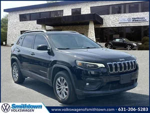 2019 Jeep Cherokee Latitude 4WD photo