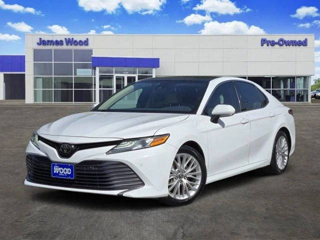 2018 Toyota Camry XLE FWD photo