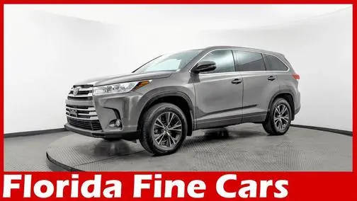 2018 Toyota Highlander LE Plus AWD photo