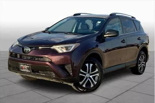 2018 Toyota RAV4 LE AWD photo