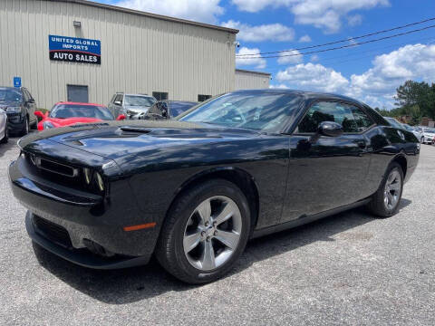 2018 Dodge Challenger SXT RWD photo