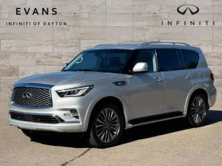 2018 Infiniti QX80  4WD photo