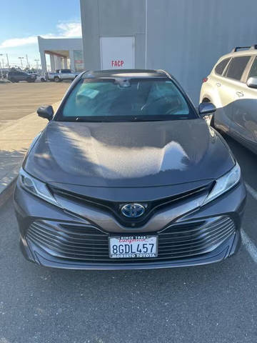 2018 Toyota Camry Hybrid XLE FWD photo