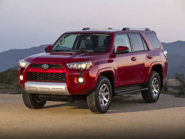 2018 Toyota 4Runner SR5 RWD photo