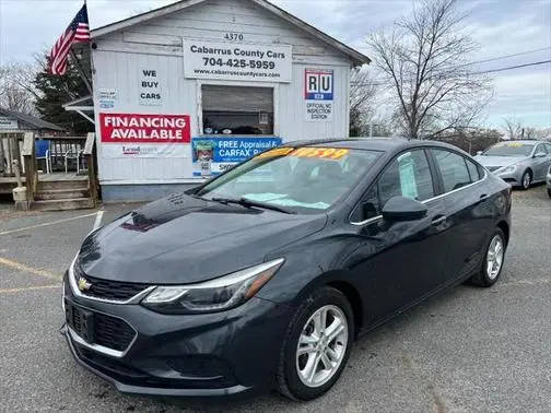 2018 Chevrolet Cruze LT FWD photo