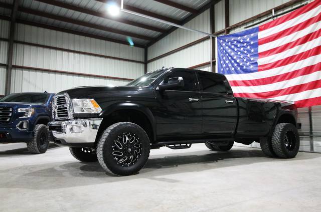 2018 Ram 3500 Big Horn 4WD photo