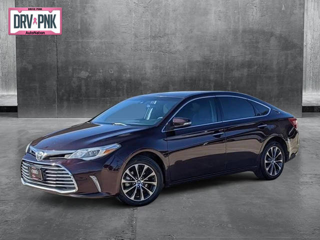 2017 Toyota Avalon XLE FWD photo