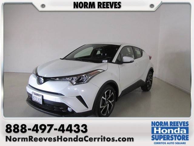 2018 Toyota C-HR XLE FWD photo