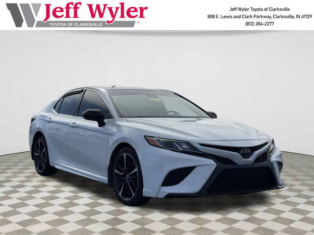 2018 Toyota Camry SE FWD photo