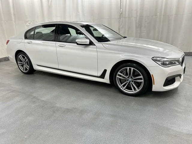 2019 BMW 7 Series 750i xDrive AWD photo