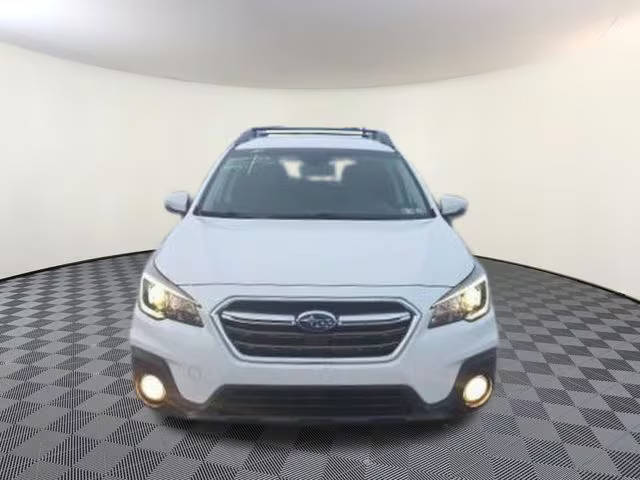 2018 Subaru Outback Premium AWD photo