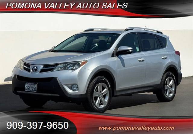 2015 Toyota RAV4 XLE FWD photo