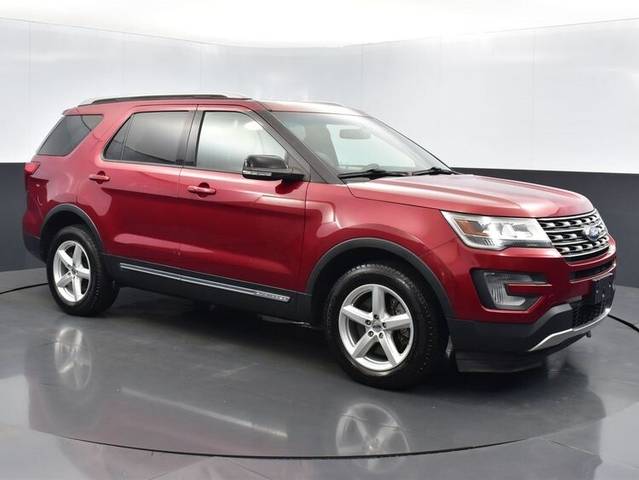 2017 Ford Explorer XLT 4WD photo