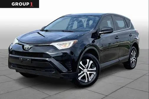2018 Toyota RAV4 LE FWD photo