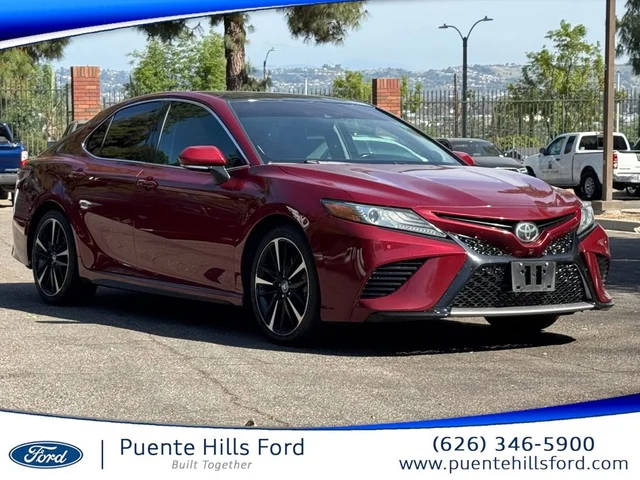 2018 Toyota Camry XSE V6 FWD photo