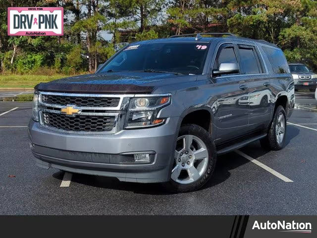 2019 Chevrolet Suburban LT RWD photo