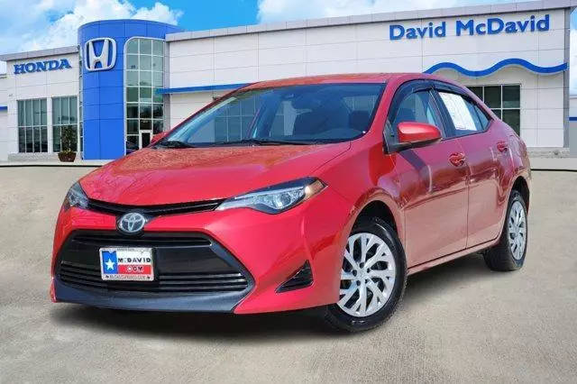 2019 Toyota Corolla LE FWD photo