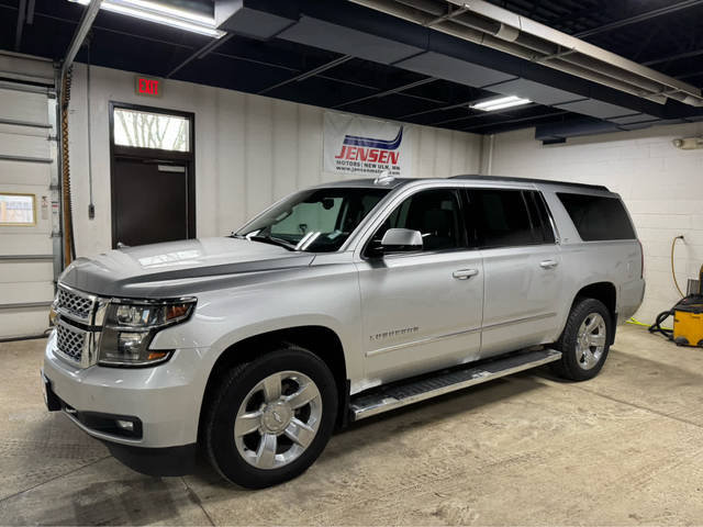 2019 Chevrolet Suburban LT 4WD photo