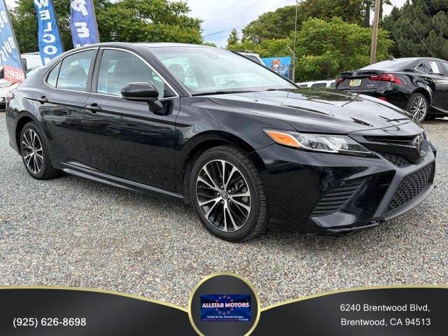2018 Toyota Camry SE FWD photo