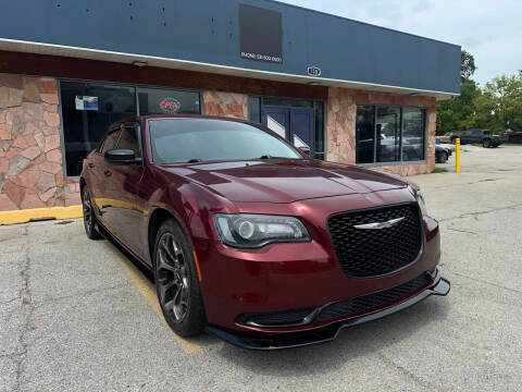2018 Chrysler 300 Touring RWD photo