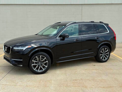 2019 Volvo XC90 Momentum AWD photo