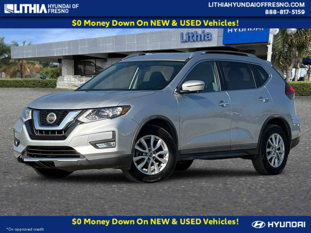 2018 Nissan Rogue SV FWD photo