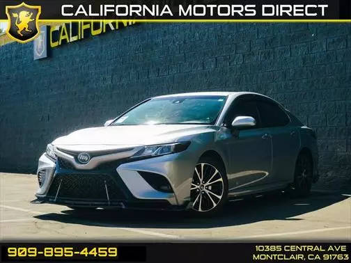 2018 Toyota Camry SE FWD photo