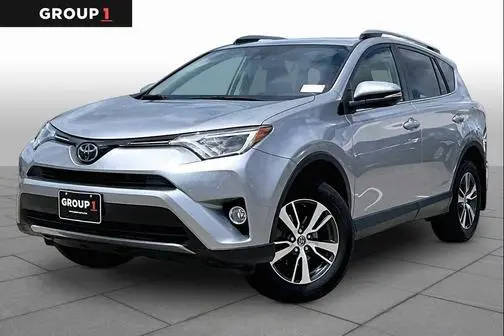 2018 Toyota RAV4 XLE FWD photo