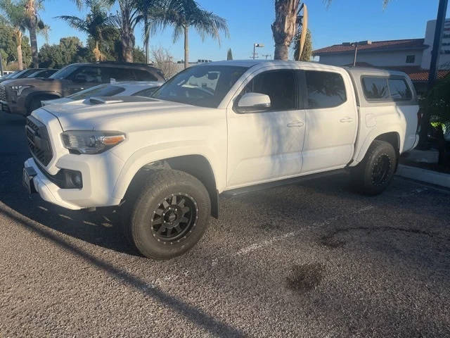 2018 Toyota Tacoma TRD Sport 4WD photo