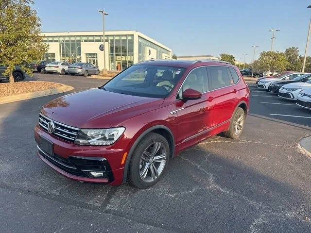 2018 Volkswagen Tiguan SEL FWD photo