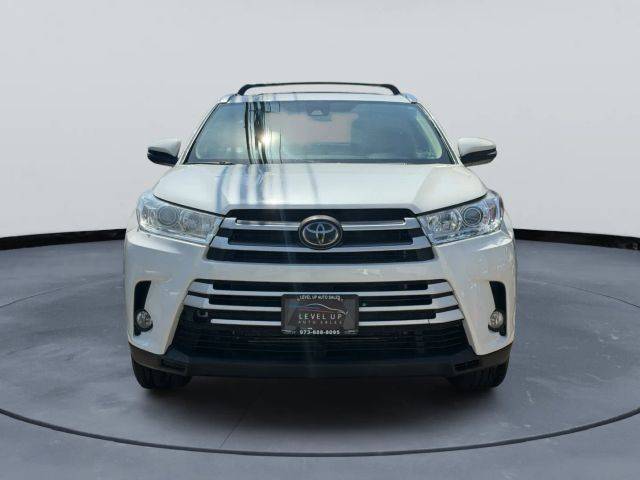 2018 Toyota Highlander XLE AWD photo