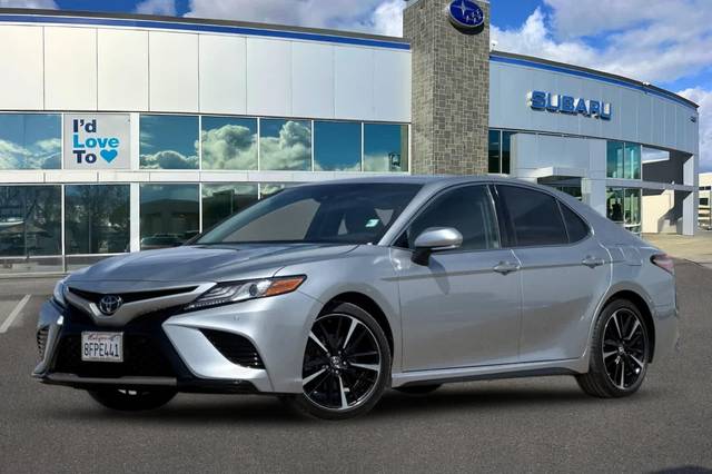 2018 Toyota Camry XSE FWD photo