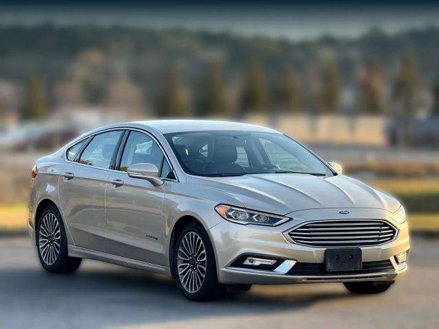 2017 Ford Fusion Hybrid Titanium FWD photo