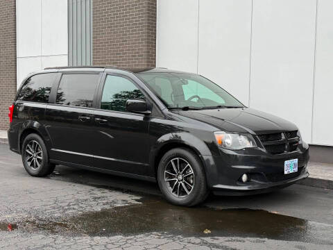 2018 Dodge Grand Caravan GT FWD photo