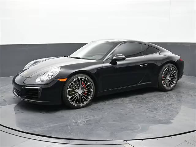 2018 Porsche 911 Carrera RWD photo