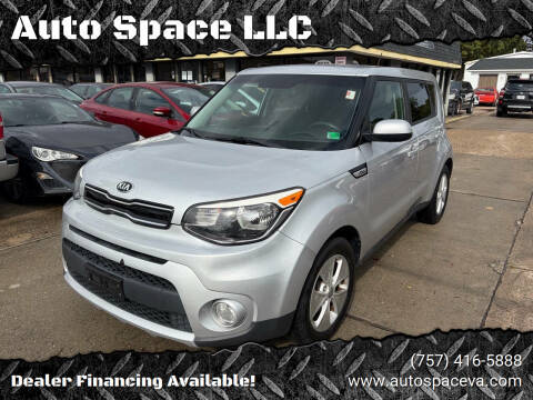 2017 Kia Soul + FWD photo