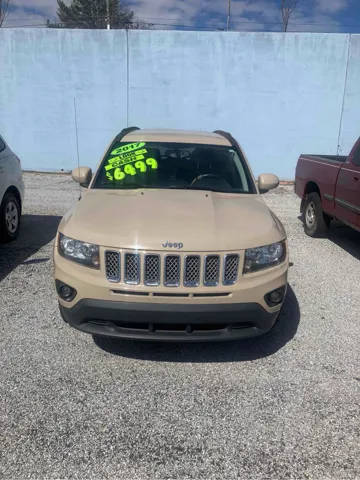 2017 Jeep Compass Latitude FWD photo