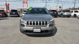 2016 Jeep Cherokee Latitude FWD photo