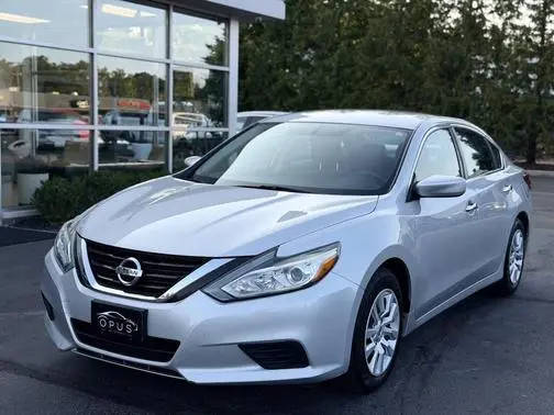 2017 Nissan Altima 2.5 S FWD photo