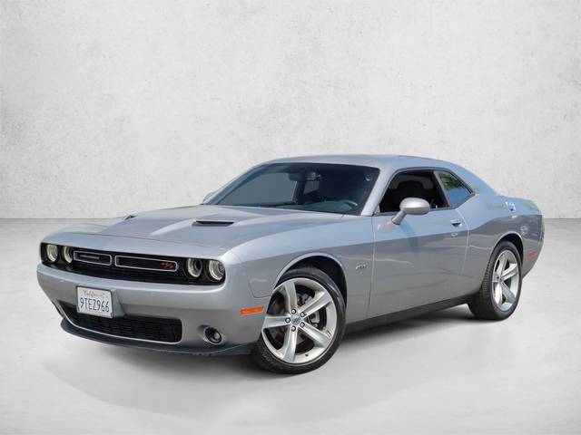 2017 Dodge Challenger R/T RWD photo
