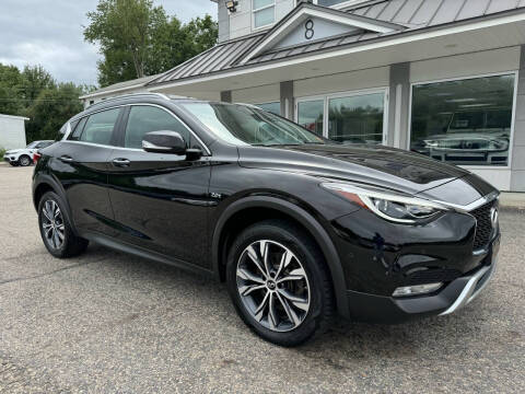 2017 Infiniti QX30 Premium AWD photo