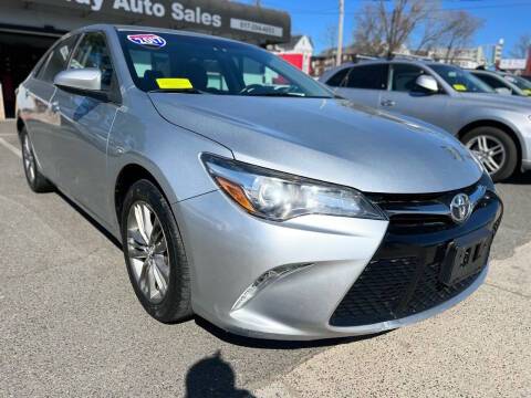 2017 Toyota Camry SE FWD photo