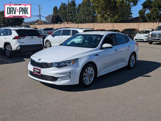 2017 Kia Optima LX FWD photo