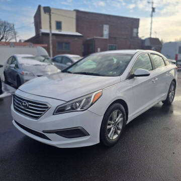 2017 Hyundai Sonata 2.4L FWD photo