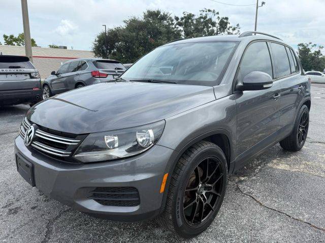 2017 Volkswagen Tiguan S FWD photo