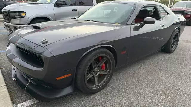 2015 Dodge Challenger SRT 392 RWD photo