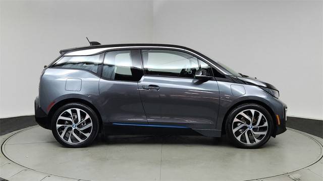 2018 BMW i3  RWD photo