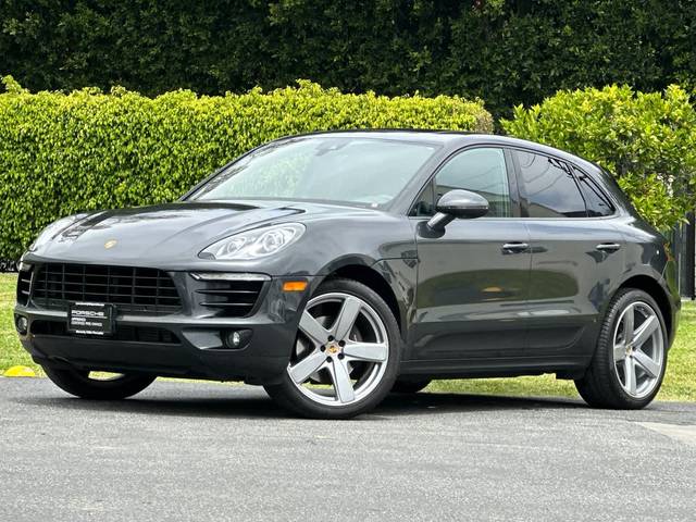2018 Porsche Macan Sport Edition AWD photo