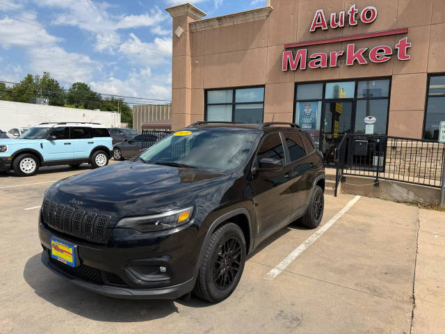 2019 Jeep Cherokee Latitude Plus FWD photo